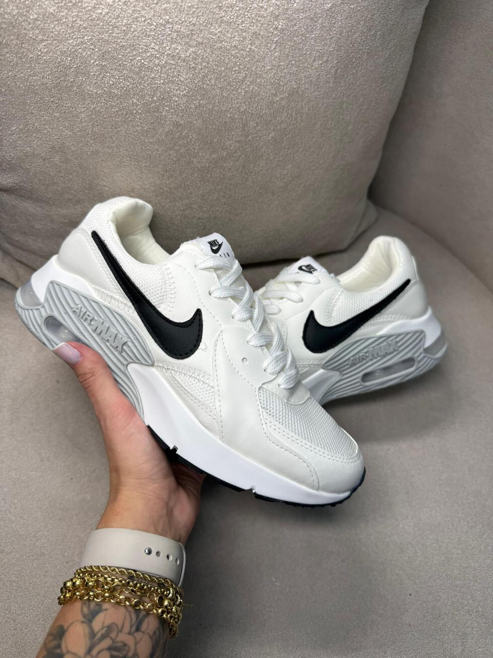 Tenis Air Max Excee