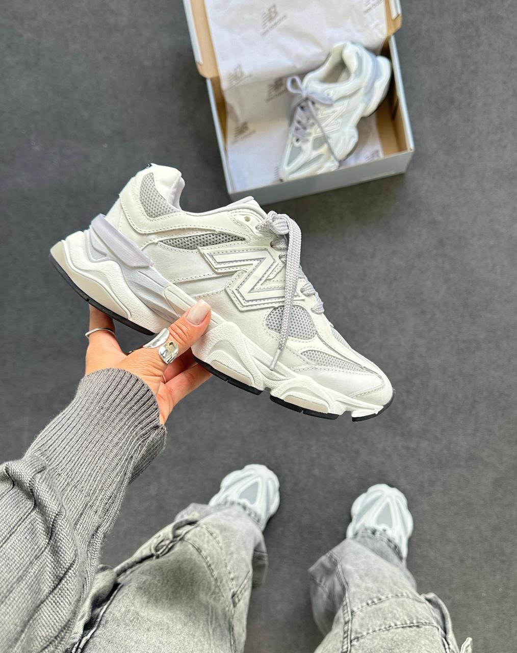 New Balance 9060