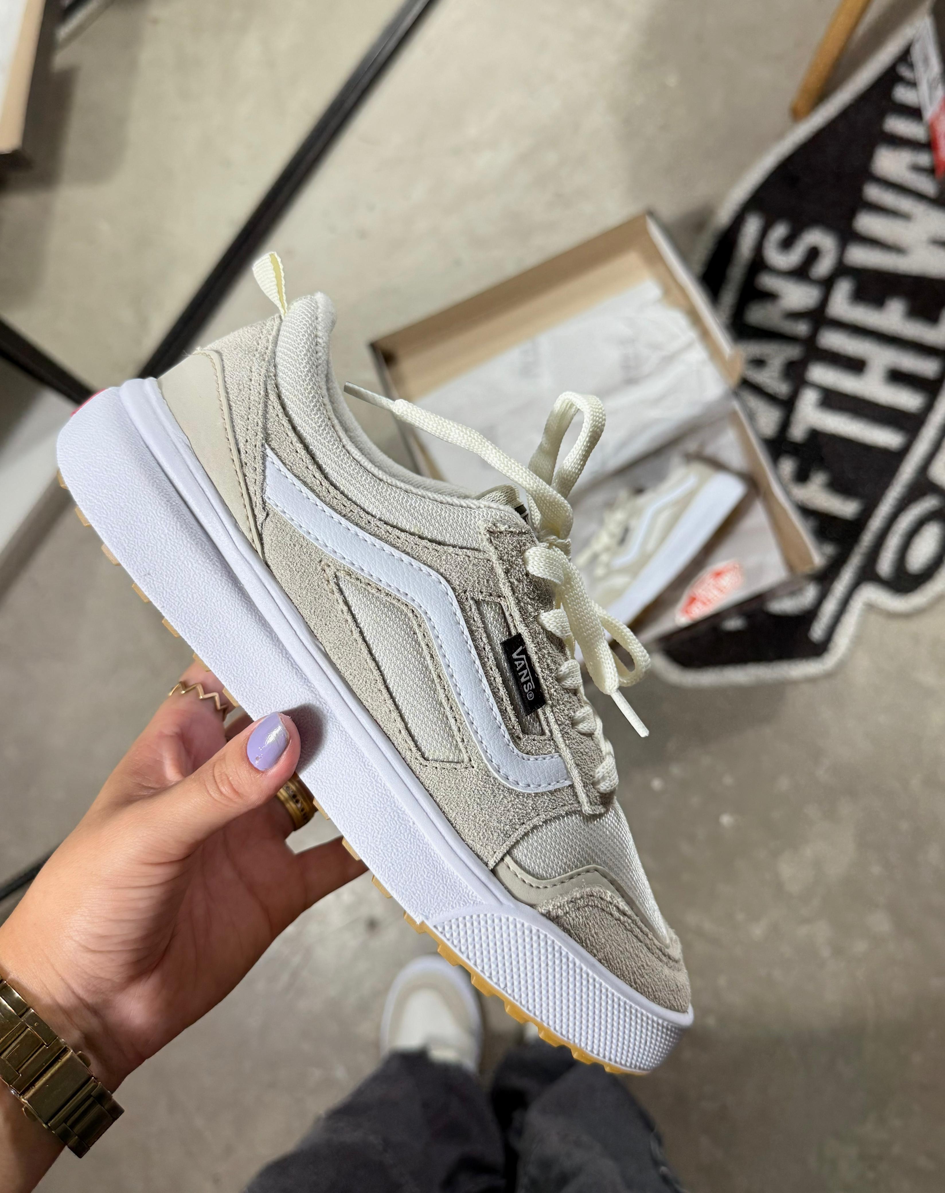 Tênis Vans Ultrarange