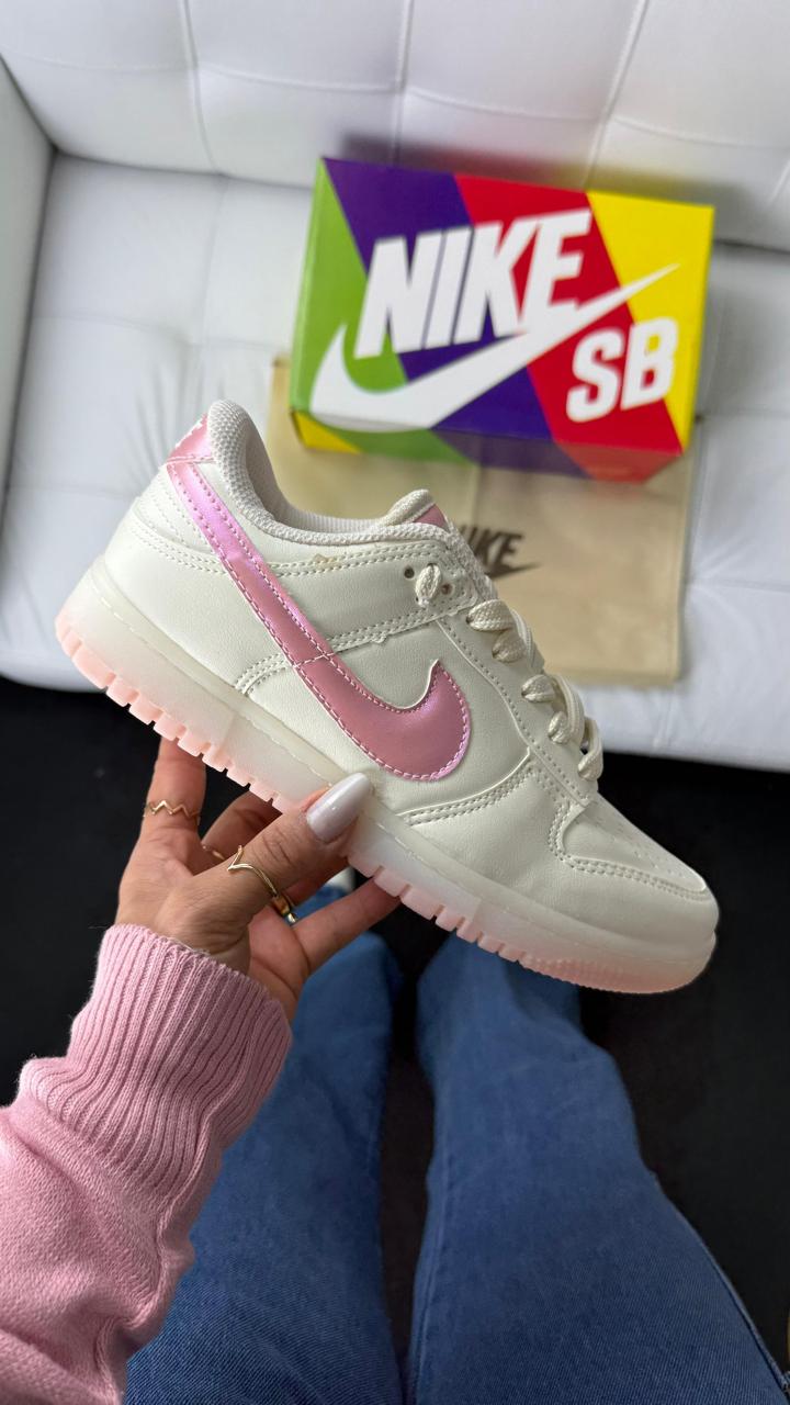 Tênis Nike Dunk