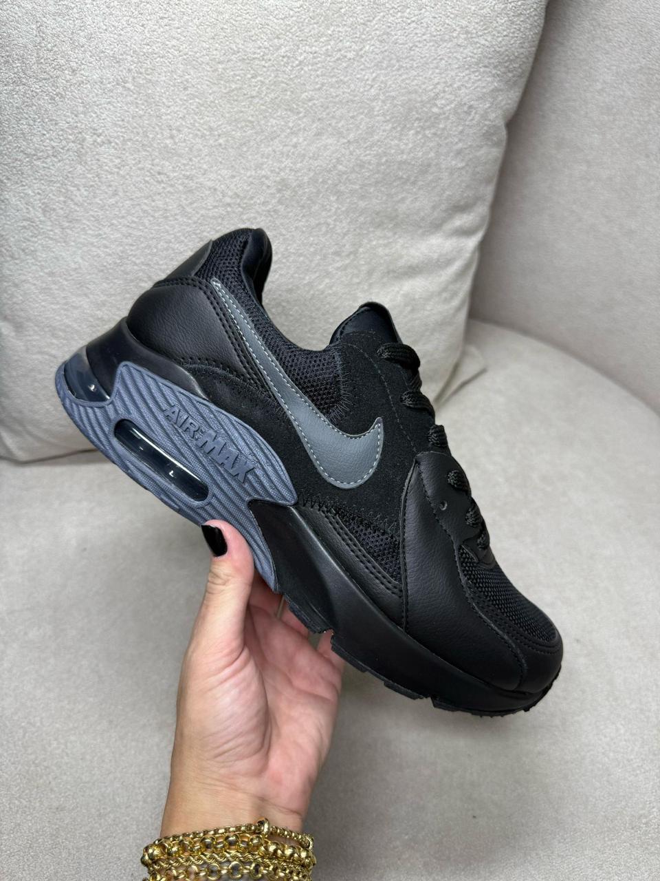 Tenis Air Max Excee